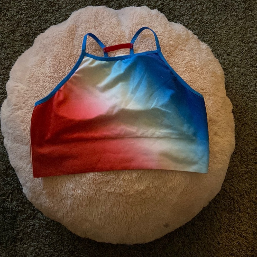 Sports top